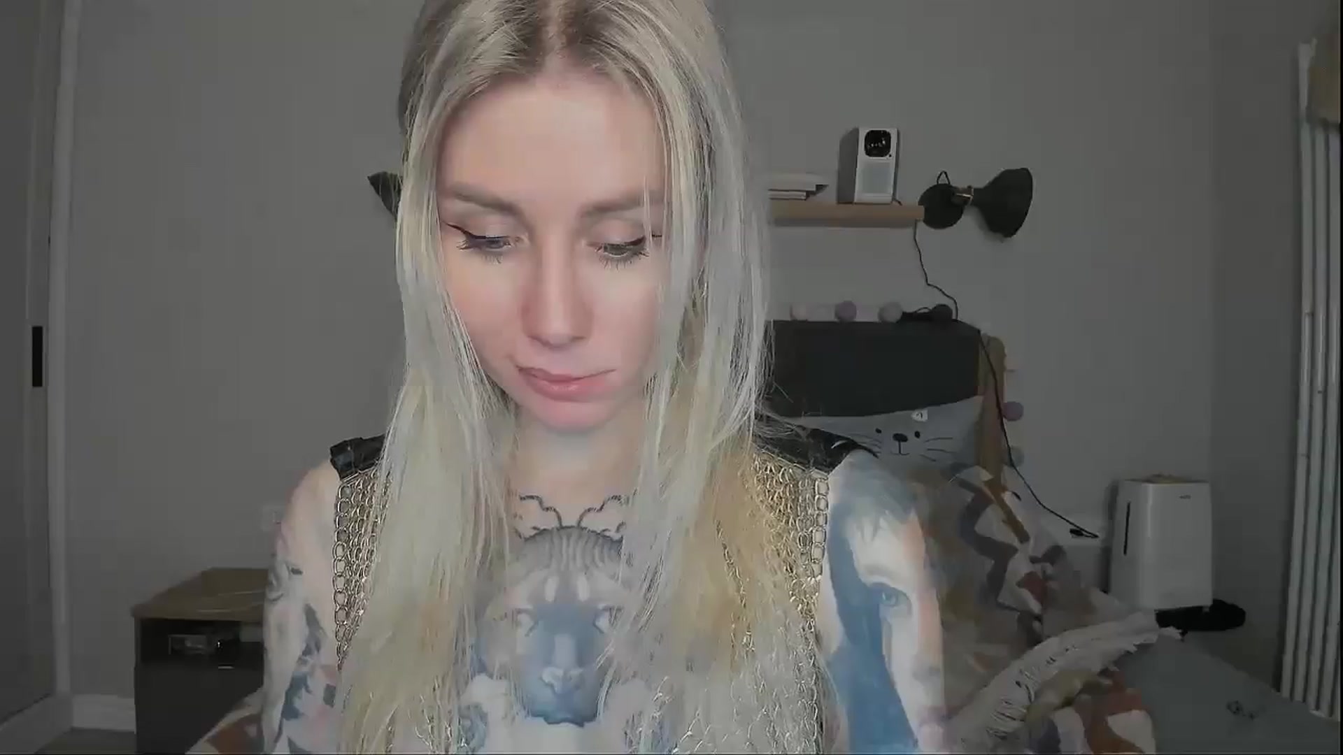 Gallery image thumbnail from Alexa_Smithhh's myfreecams stream on, 12/10/2024, 19:21 image 20 of 20