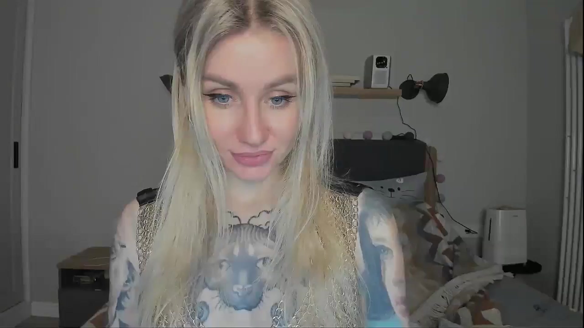Gallery image thumbnail from Alexa_Smithhh's myfreecams stream on, 12/10/2024, 19:21 image 1 of 20