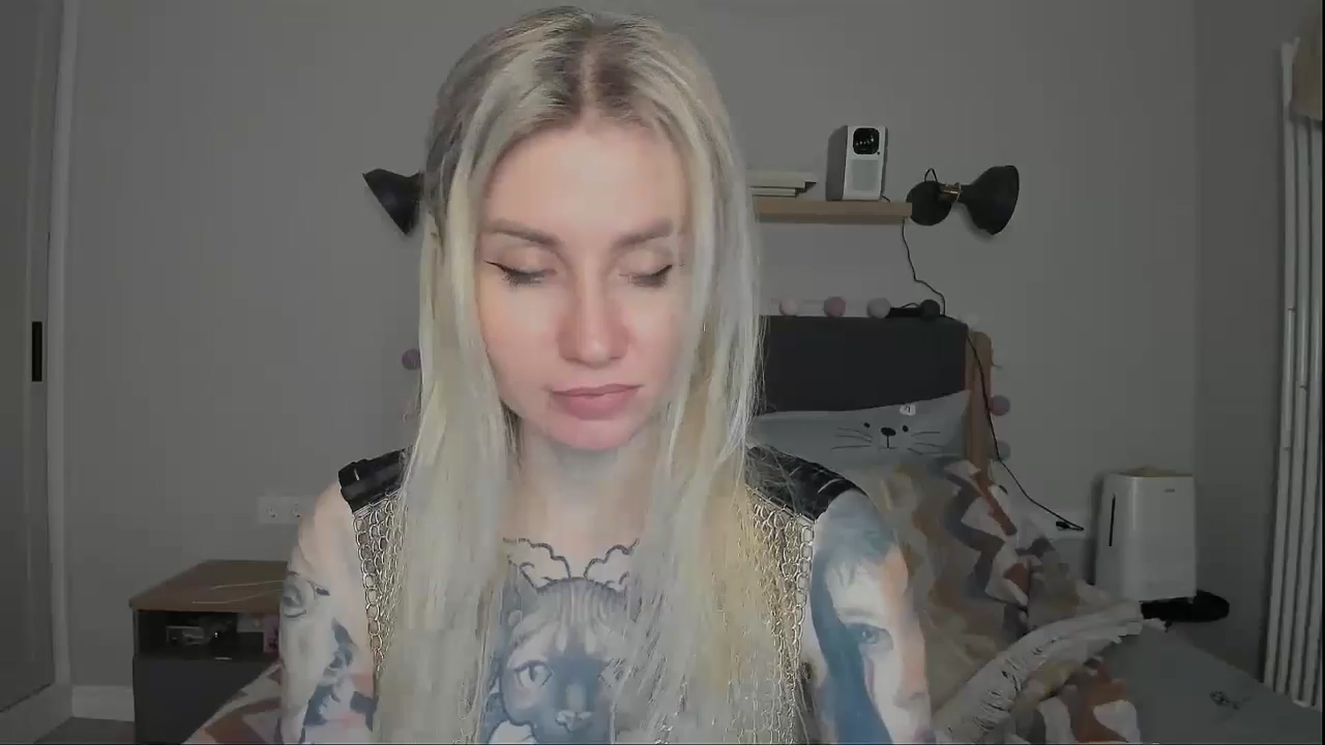 Gallery image thumbnail from Alexa_Smithhh's myfreecams stream on, 12/10/2024, 19:21 image 9 of 20