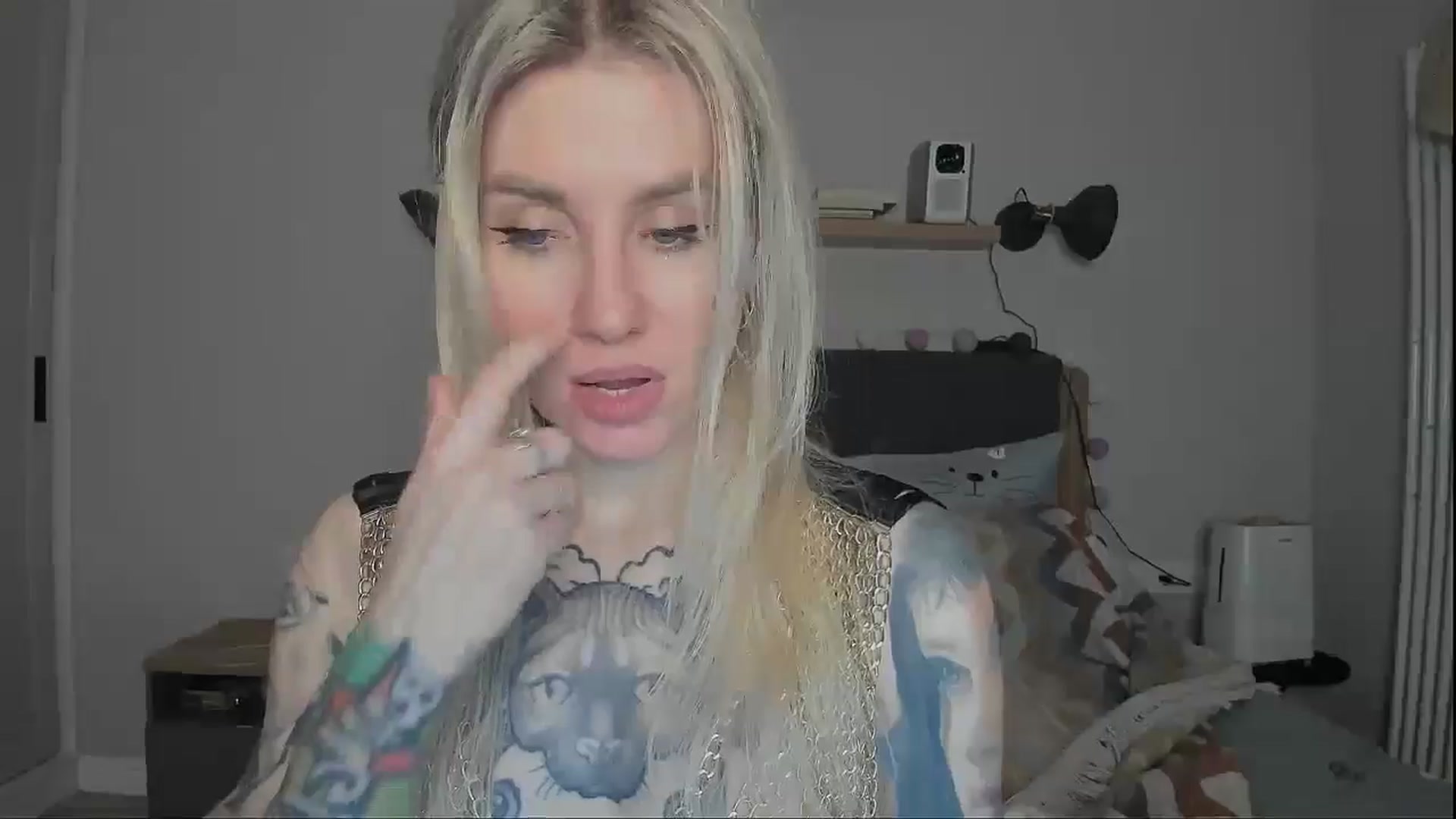 Gallery image thumbnail from Alexa_Smithhh's myfreecams stream on, 12/10/2024, 19:21 image 12 of 20