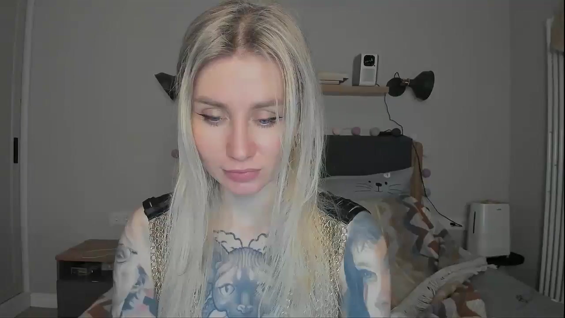 Gallery image thumbnail from Alexa_Smithhh's myfreecams stream on, 12/10/2024, 19:21 image 8 of 20