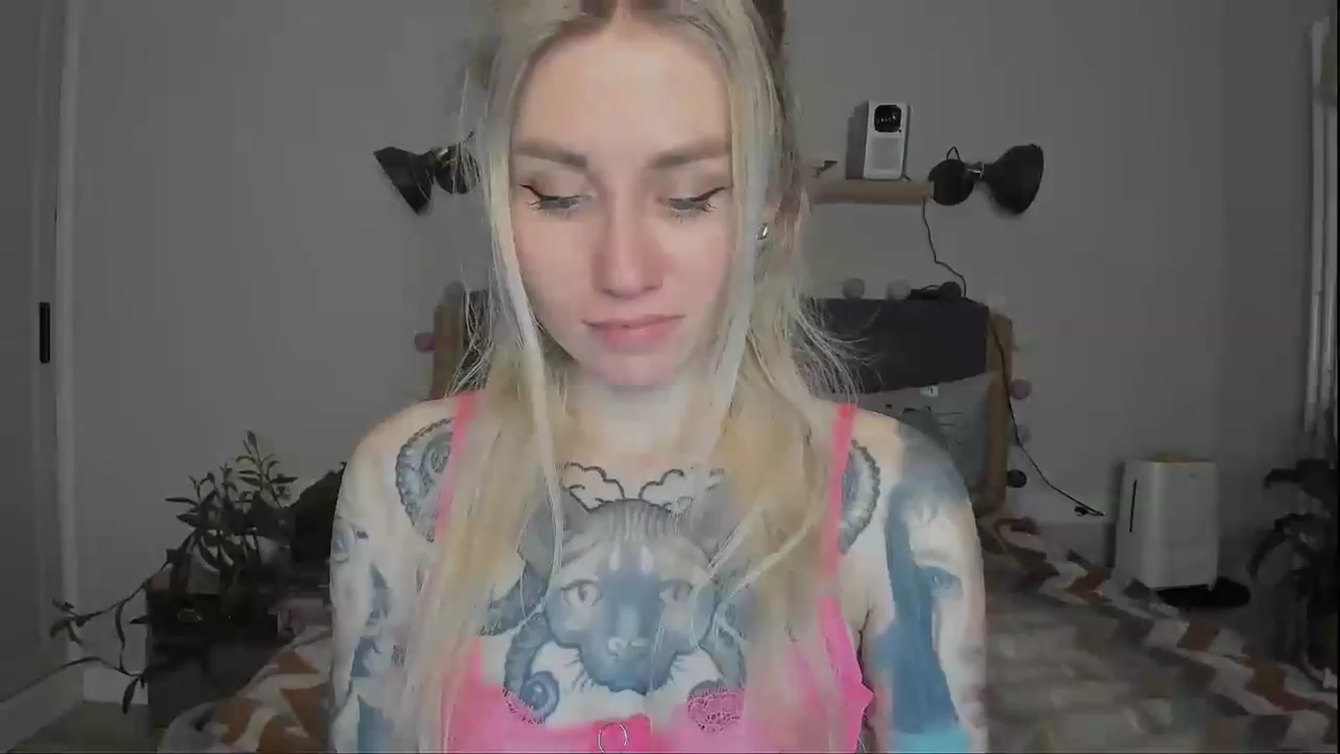 Gallery image thumbnail from Alexa_Smithhh's myfreecams stream on, 12/12/2024, 18:47 image 9 of 20