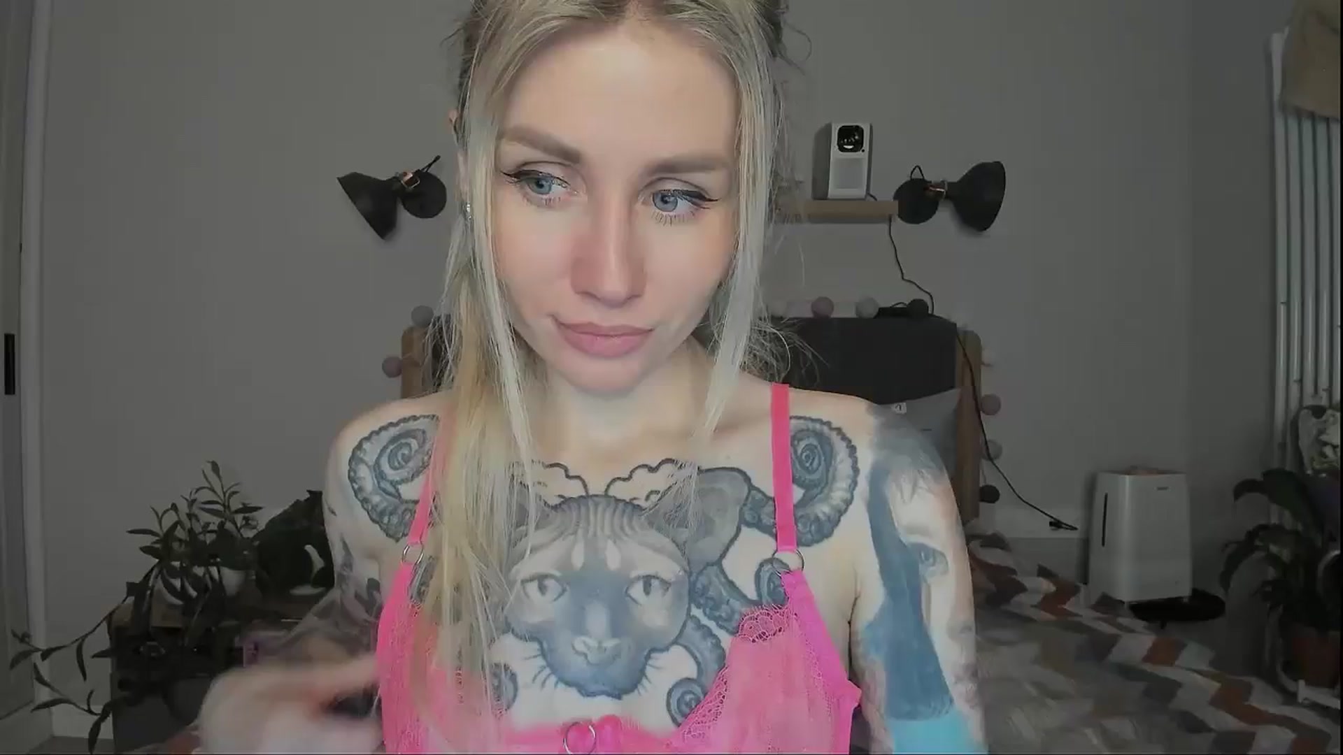 Gallery image thumbnail from Alexa_Smithhh's myfreecams stream on, 12/12/2024, 18:47 image 15 of 20