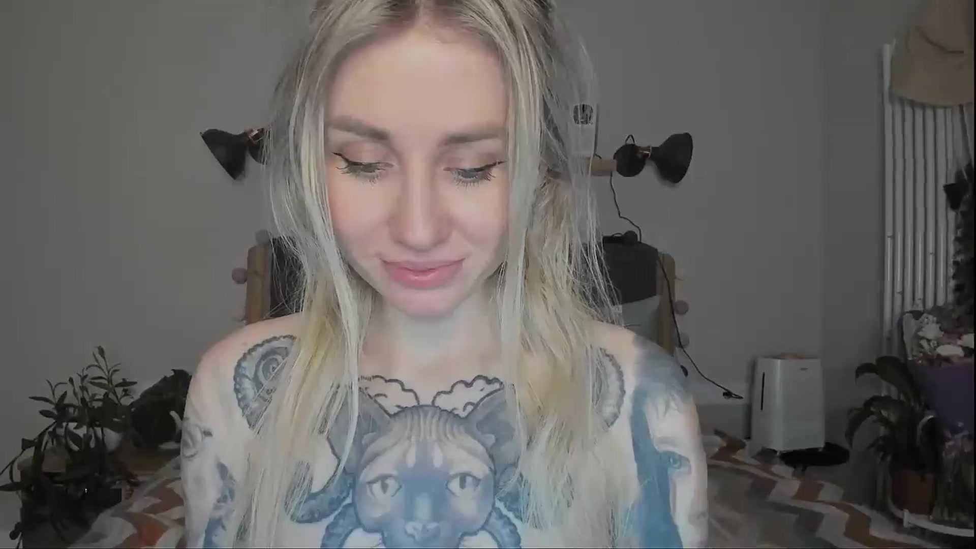 Gallery image thumbnail from Alexa_Smithhh's myfreecams stream on, 12/12/2024, 20:26 image 18 of 20
