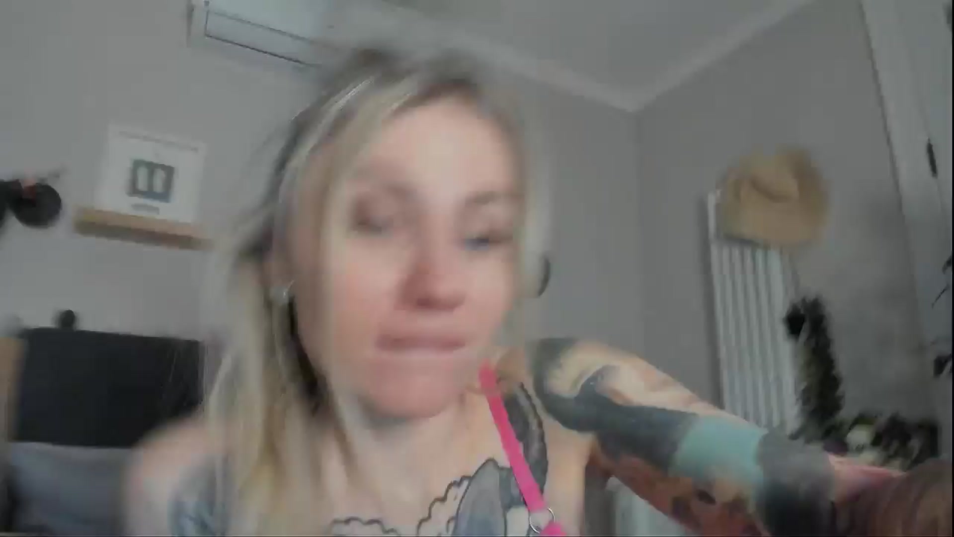 Gallery image thumbnail from Alexa_Smithhh's myfreecams stream on, 12/12/2024, 20:26 image 10 of 20