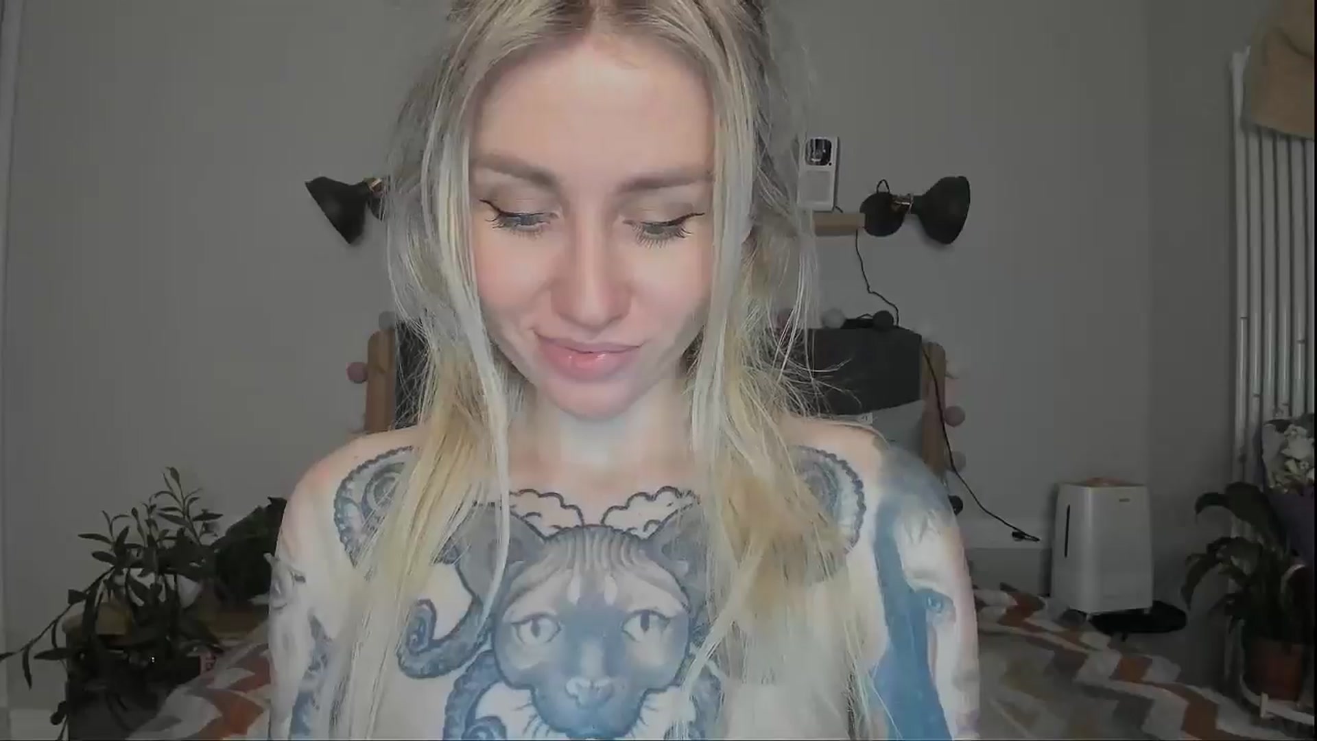 Gallery image thumbnail from Alexa_Smithhh's myfreecams stream on, 12/12/2024, 20:26 image 17 of 20