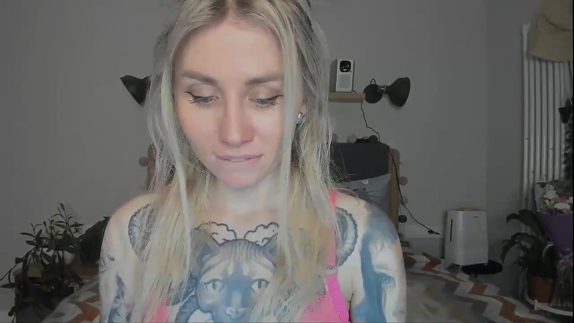 Gallery image thumbnail from Alexa_Smithhh's myfreecams stream on, 12/12/2024, 21:23 image 5 of 20