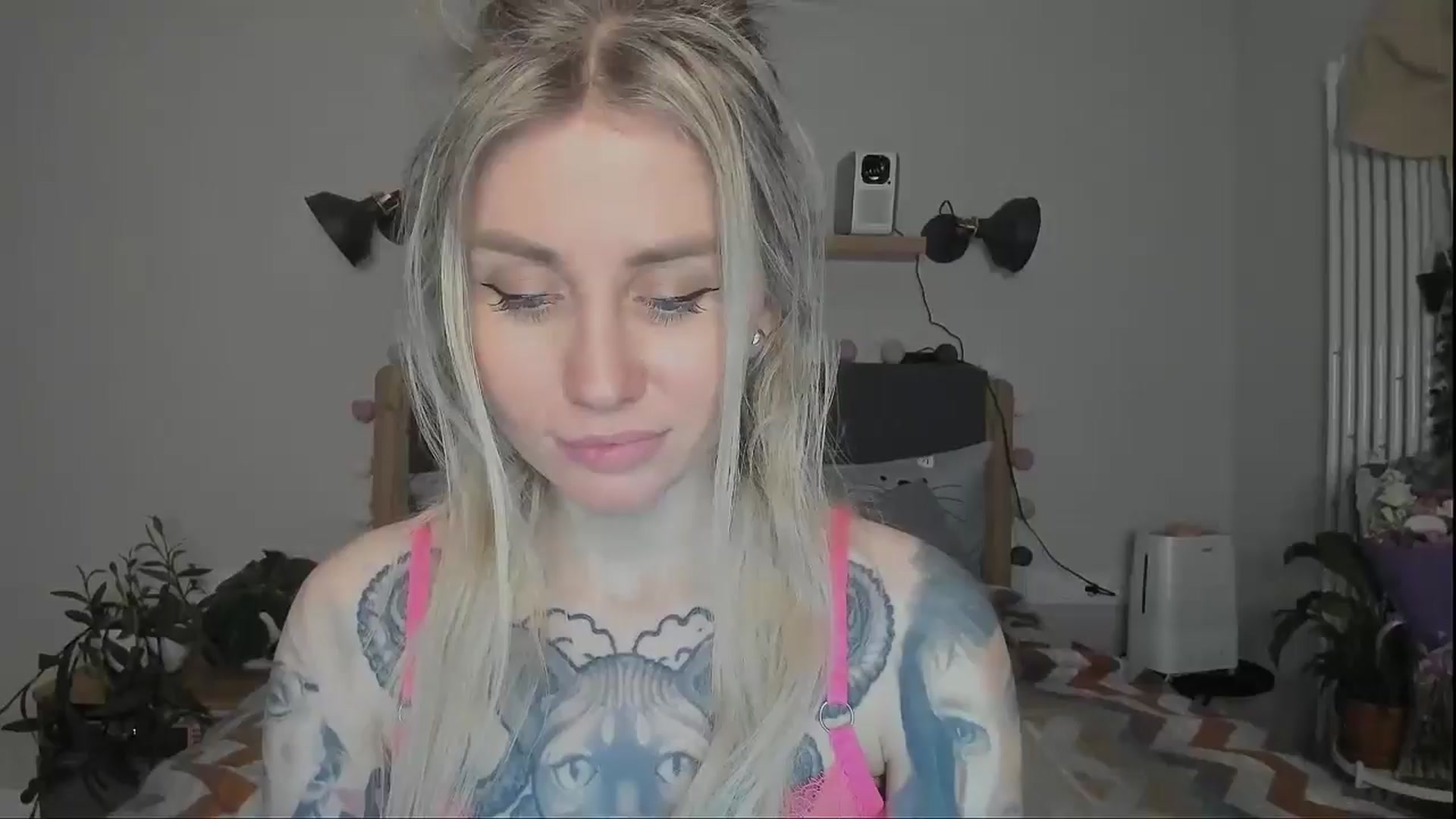 Gallery image thumbnail from Alexa_Smithhh's myfreecams stream on, 12/12/2024, 21:23 image 3 of 20