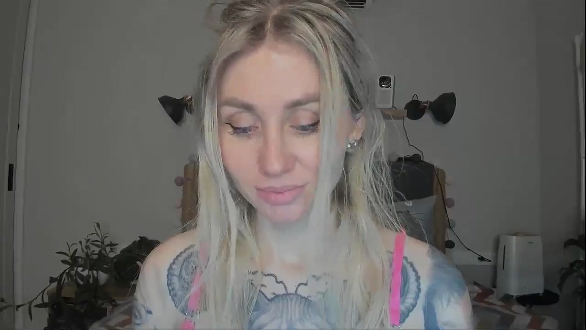 Gallery image thumbnail from Alexa_Smithhh's myfreecams stream on, 12/12/2024, 21:23 image 20 of 20