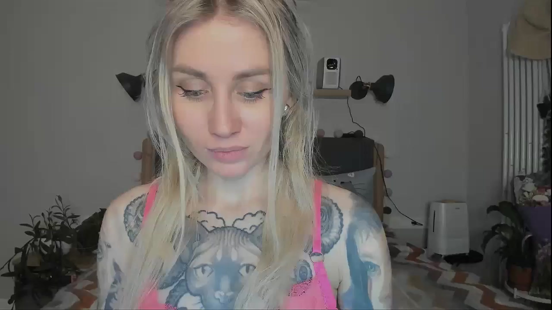 Gallery image thumbnail from Alexa_Smithhh's myfreecams stream on, 12/12/2024, 21:23 image 2 of 20