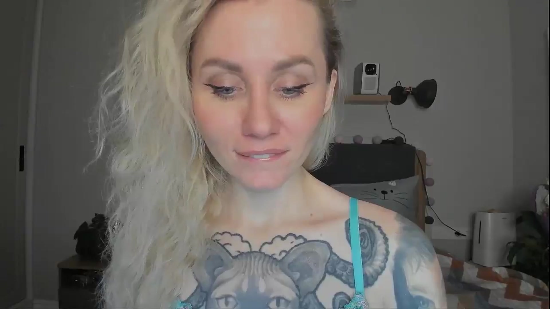 Gallery image thumbnail from Alexa_Smithhh's myfreecams stream on, 12/13/2024, 19:10 image 9 of 20