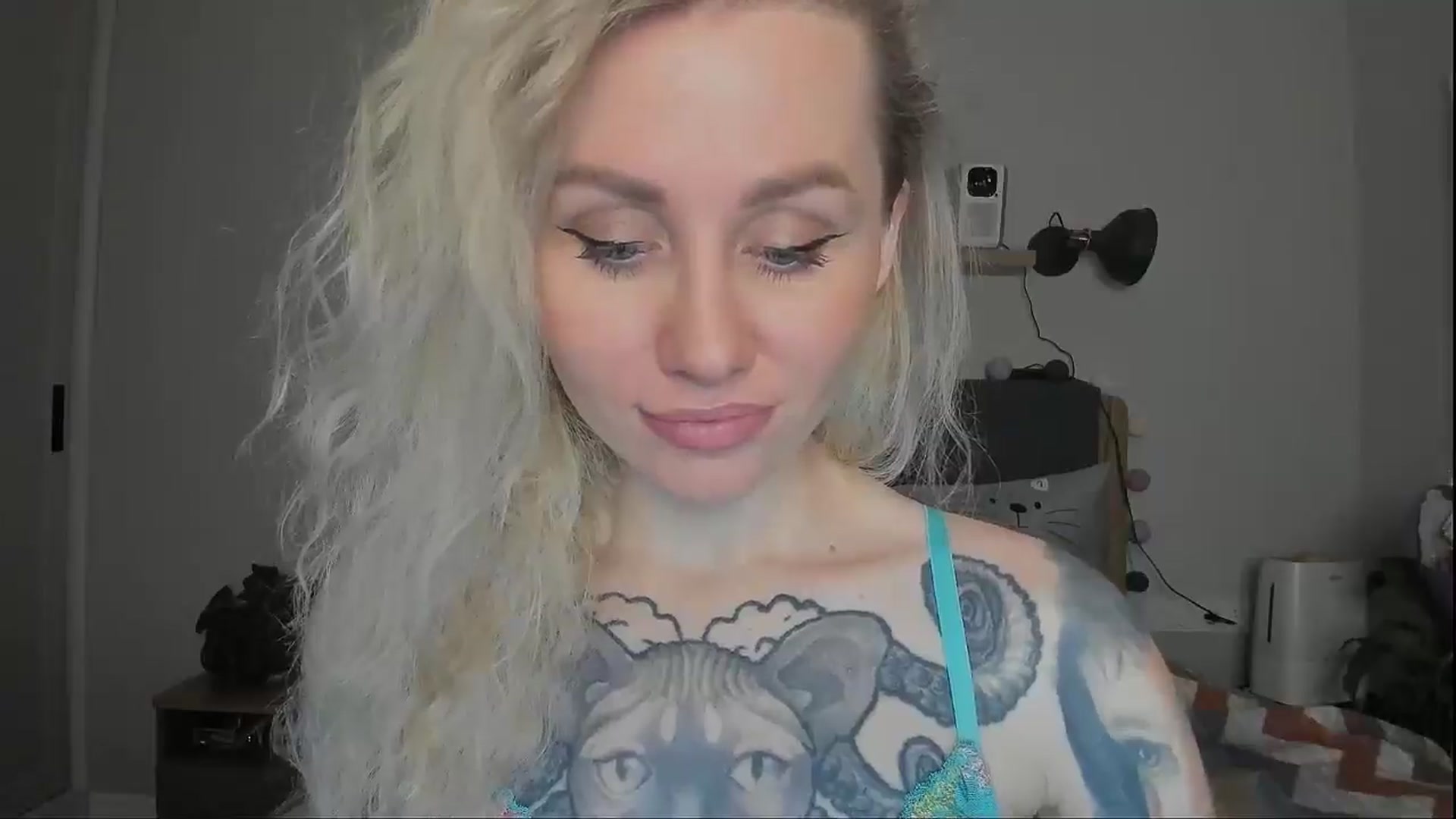 Gallery image thumbnail from Alexa_Smithhh's myfreecams stream on, 12/13/2024, 19:10 image 4 of 20