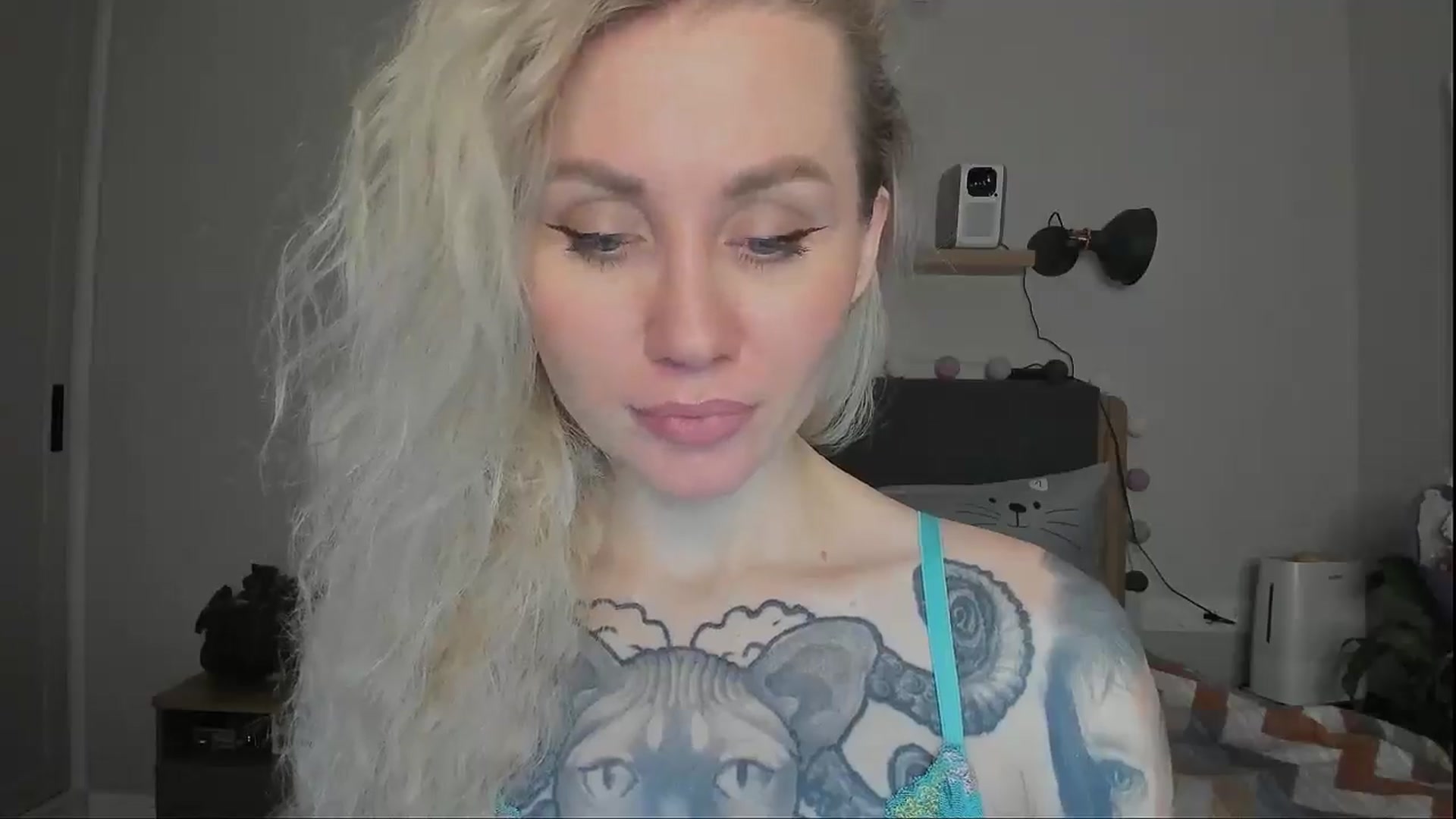 Gallery image thumbnail from Alexa_Smithhh's myfreecams stream on, 12/13/2024, 19:10 image 7 of 20