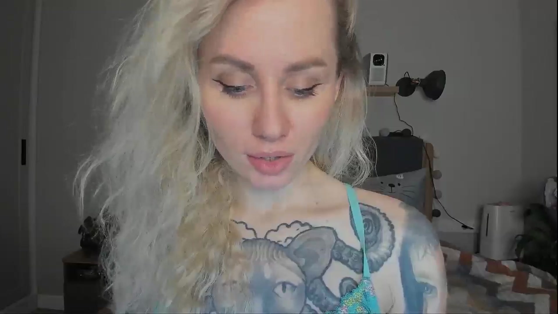 Gallery image thumbnail from Alexa_Smithhh's myfreecams stream on, 12/13/2024, 19:10 image 14 of 20