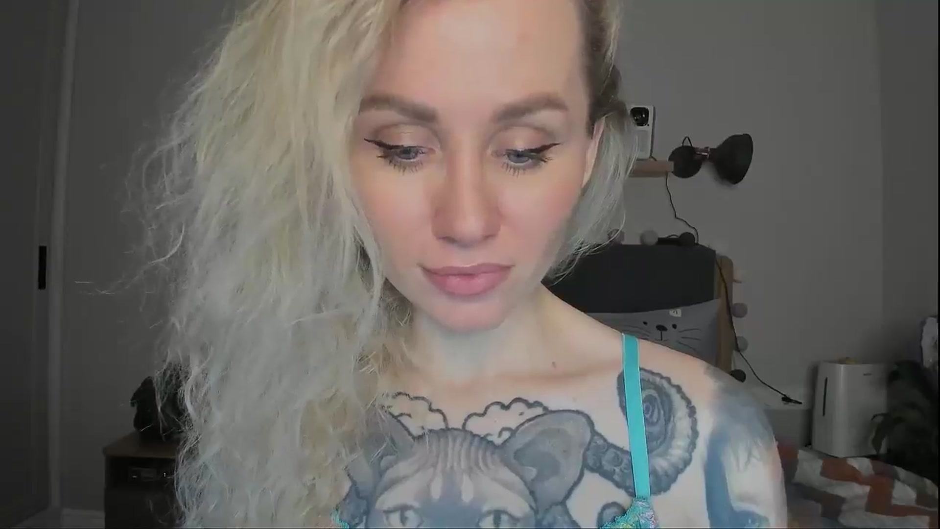 Gallery image thumbnail from Alexa_Smithhh's myfreecams stream on, 12/13/2024, 19:10 image 12 of 20