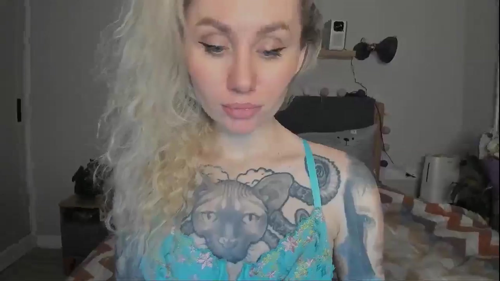 Gallery image thumbnail from Alexa_Smithhh's myfreecams stream on, 12/13/2024, 19:10 image 17 of 20