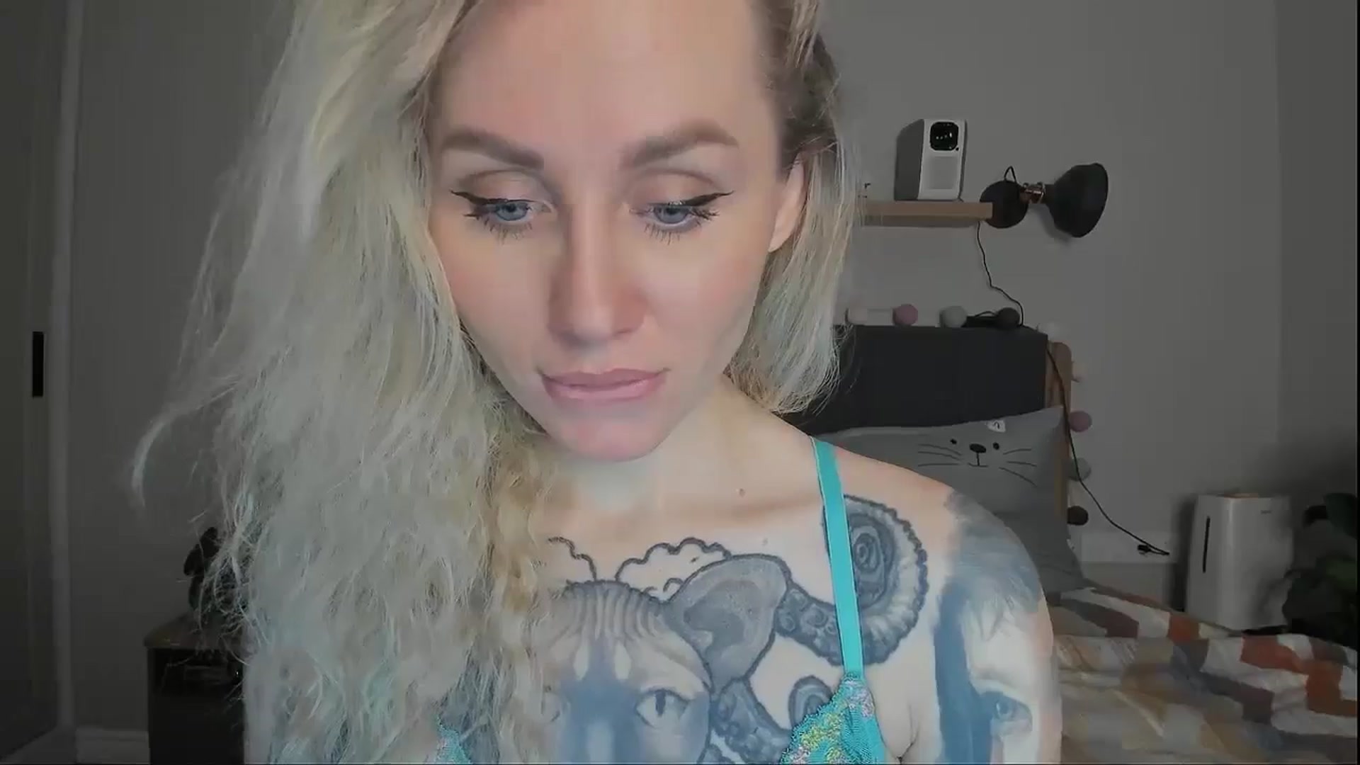 Gallery image thumbnail from Alexa_Smithhh's myfreecams stream on, 12/13/2024, 21:14 image 2 of 20