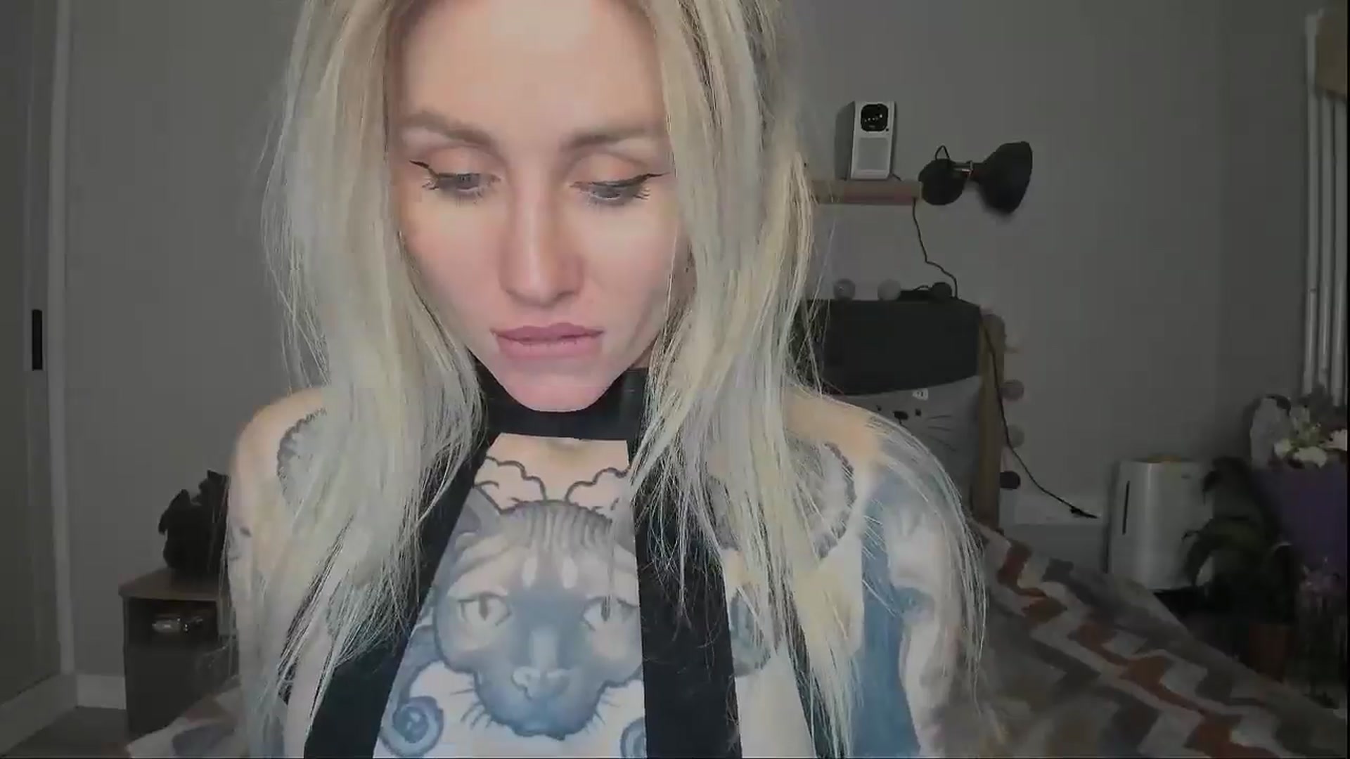 Gallery image thumbnail from Alexa_Smithhh's myfreecams stream on, 12/15/2024, 18:52 image 15 of 20