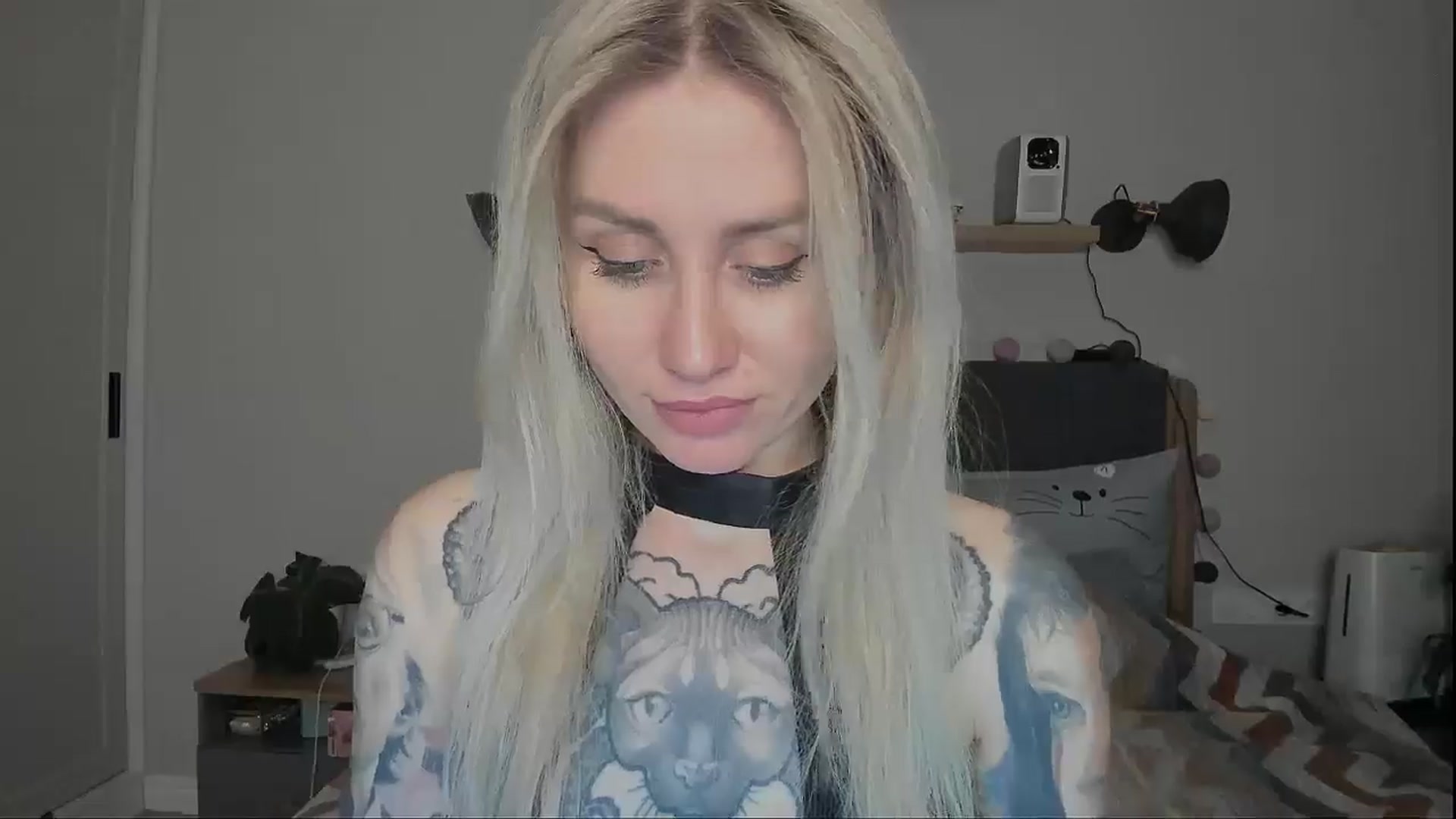 Gallery image thumbnail from Alexa_Smithhh's myfreecams stream on, 12/15/2024, 21:03 image 5 of 20