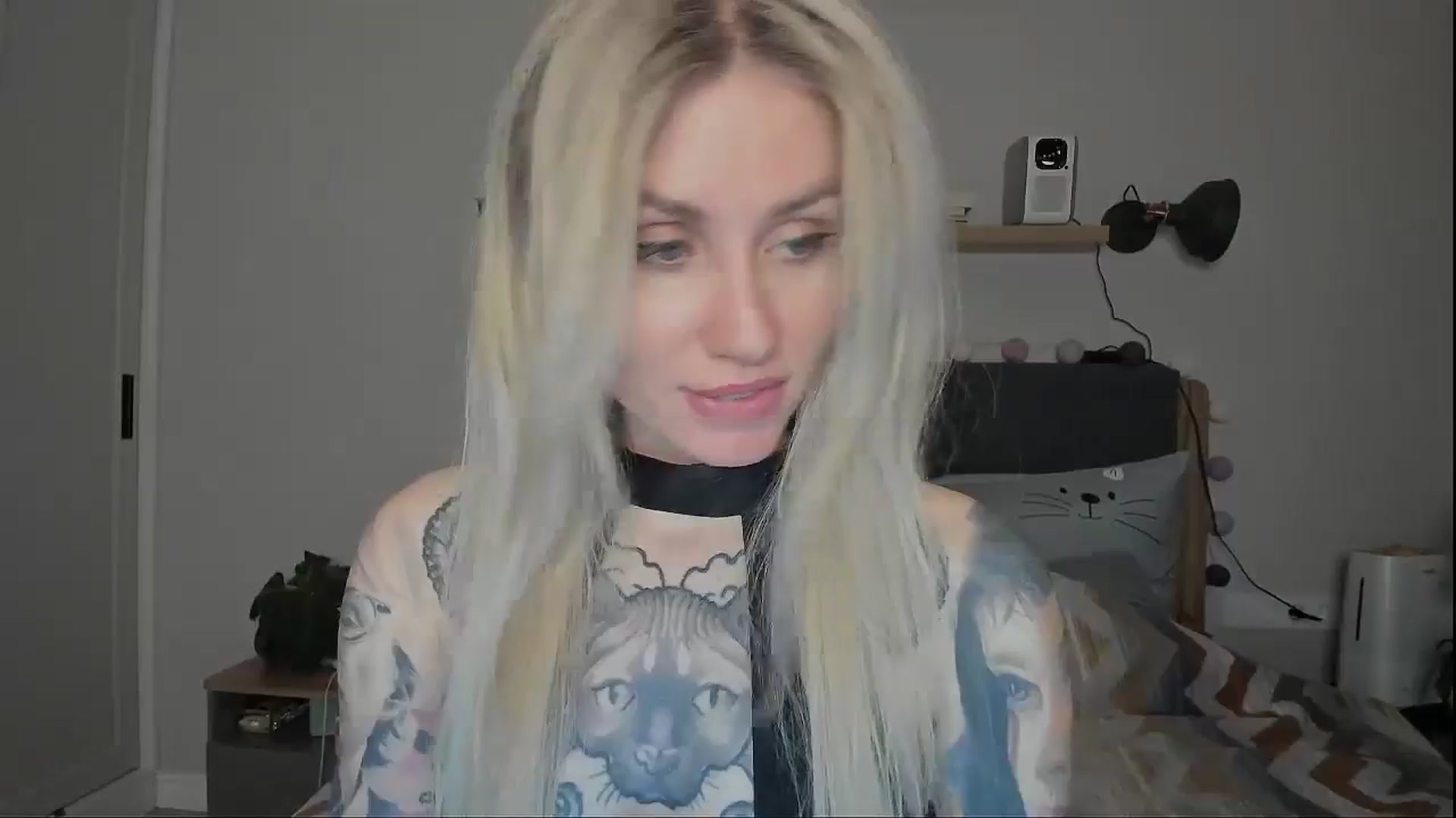 Gallery image thumbnail from Alexa_Smithhh's myfreecams stream on, 12/15/2024, 21:03 image 2 of 20