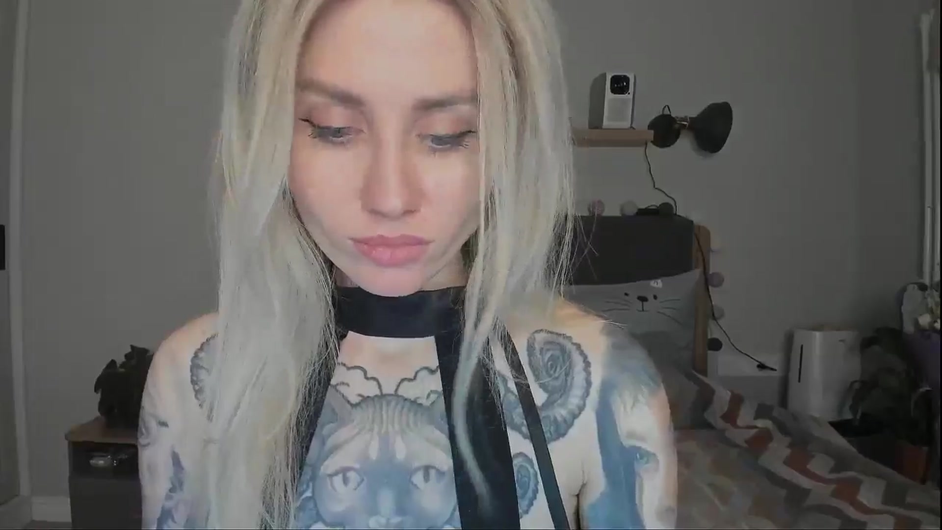 Gallery image thumbnail from Alexa_Smithhh's myfreecams stream on, 12/15/2024, 21:03 image 19 of 20