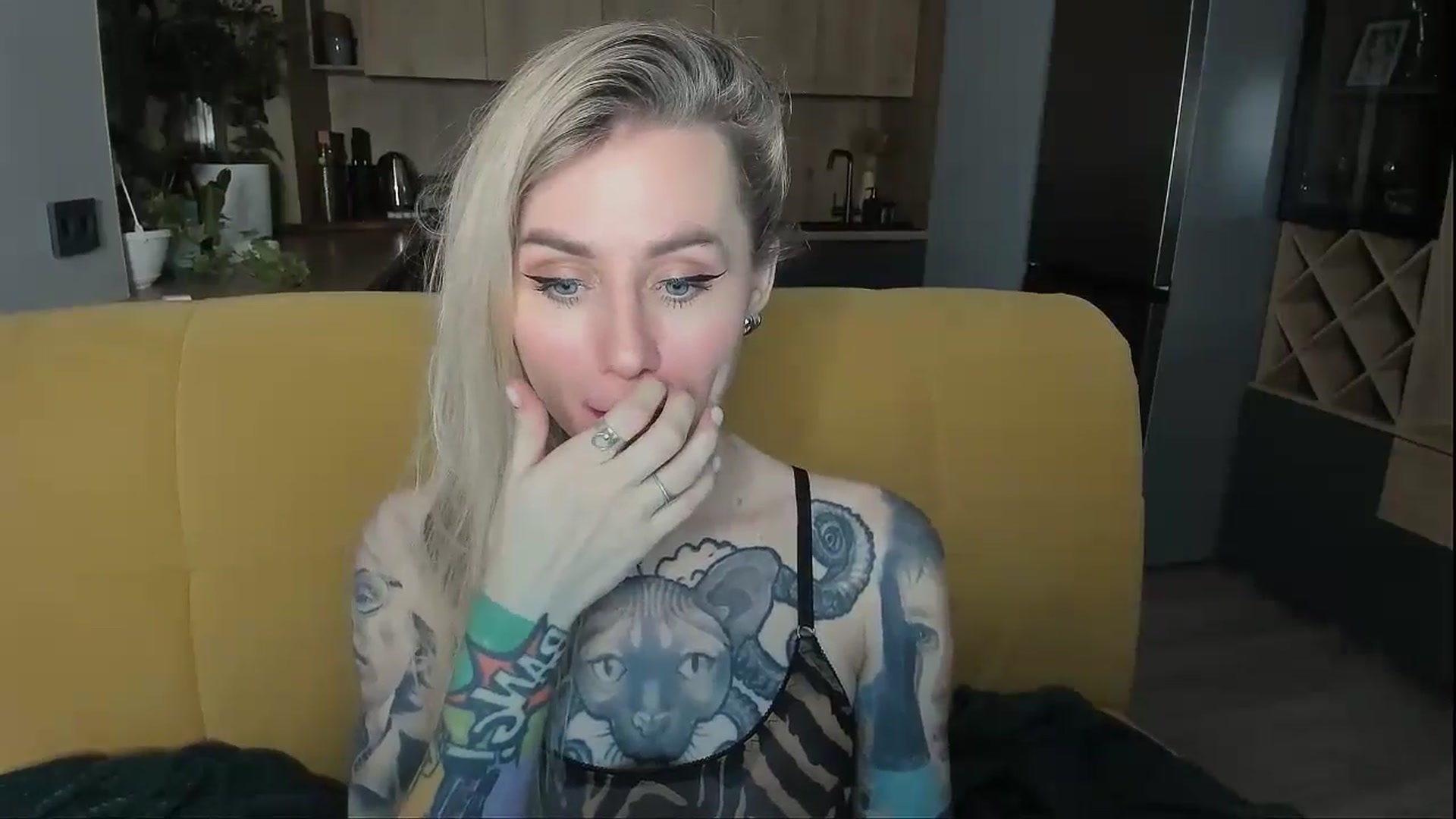 Gallery image thumbnail from Alexa_Smithhh's myfreecams stream on, 12/23/2024, 18:22 image 5 of 20