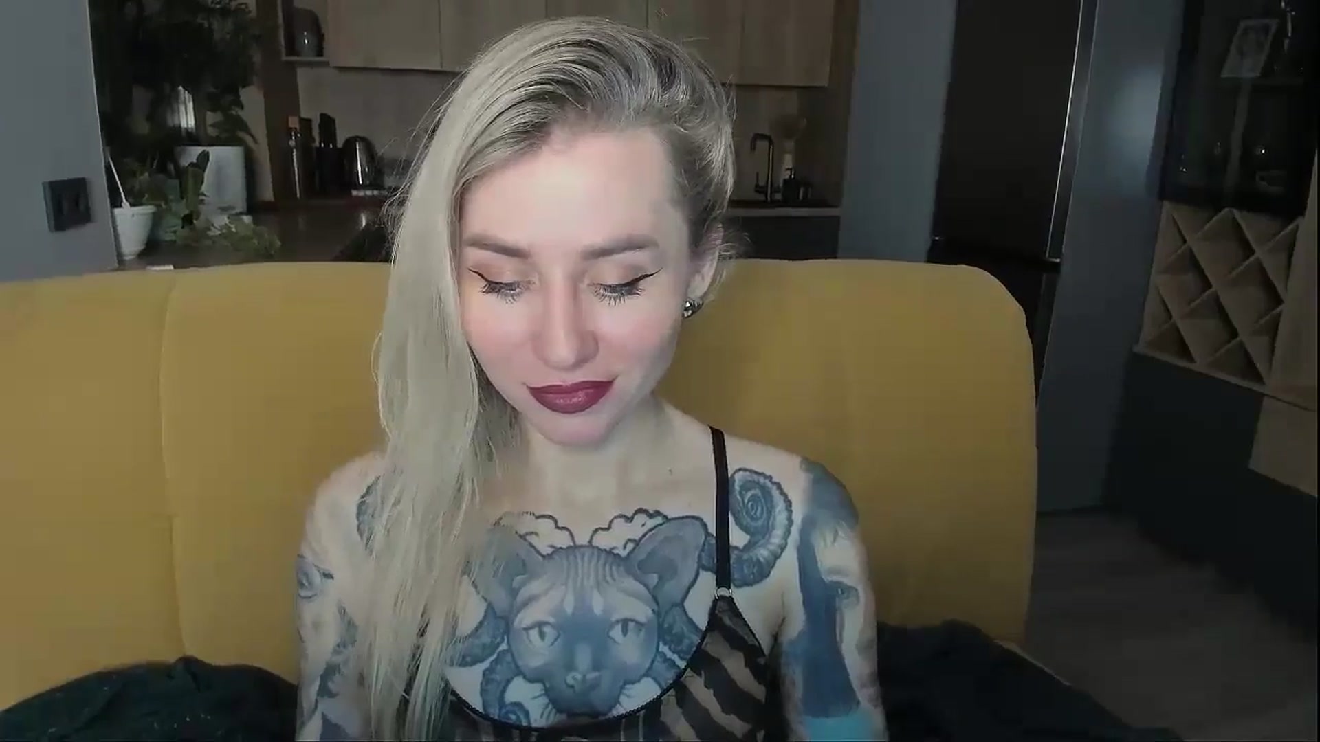 Gallery image thumbnail from Alexa_Smithhh's myfreecams stream on, 12/23/2024, 18:22 image 7 of 20