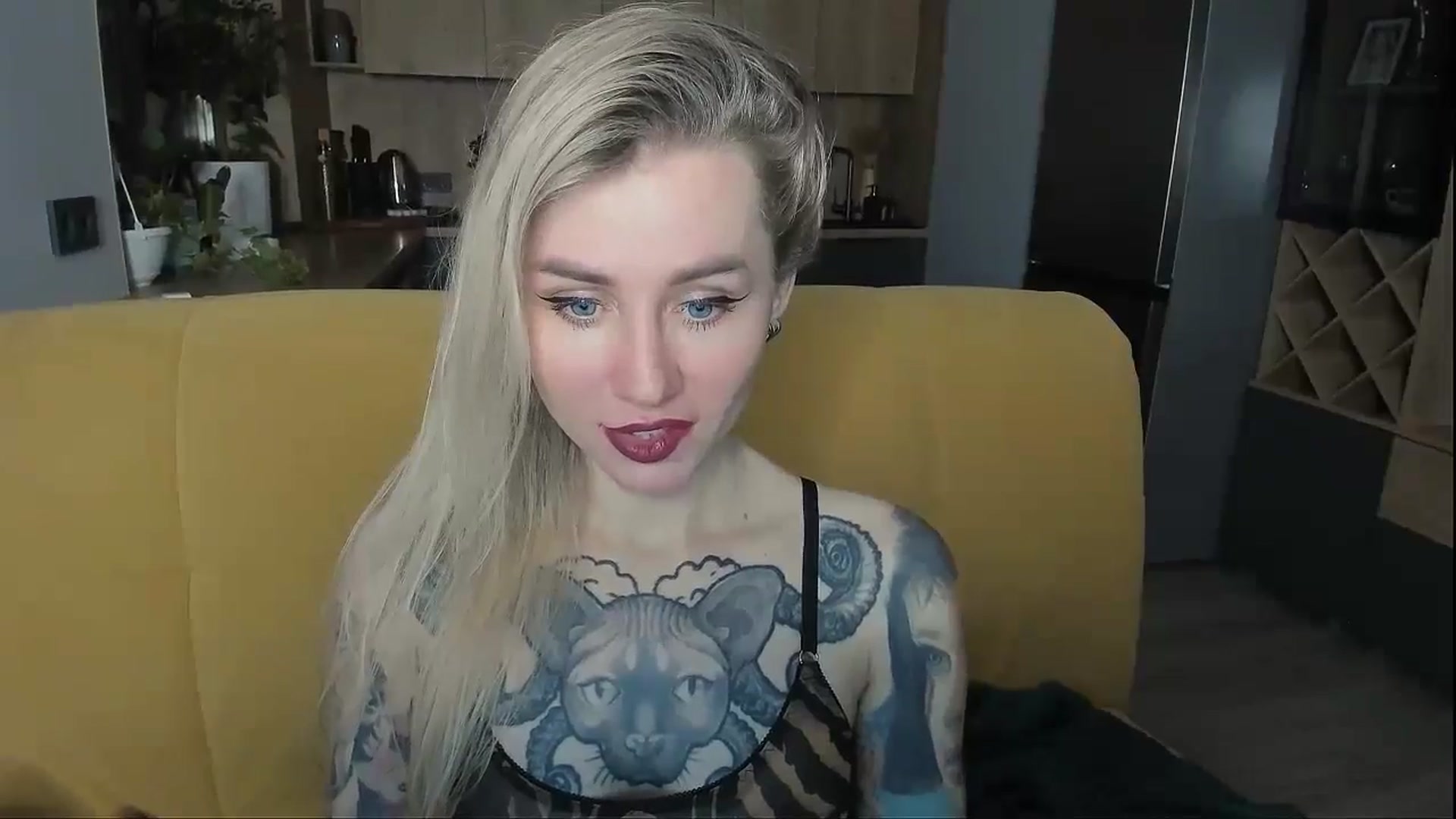 Gallery image thumbnail from Alexa_Smithhh's myfreecams stream on, 12/23/2024, 18:22 image 3 of 20