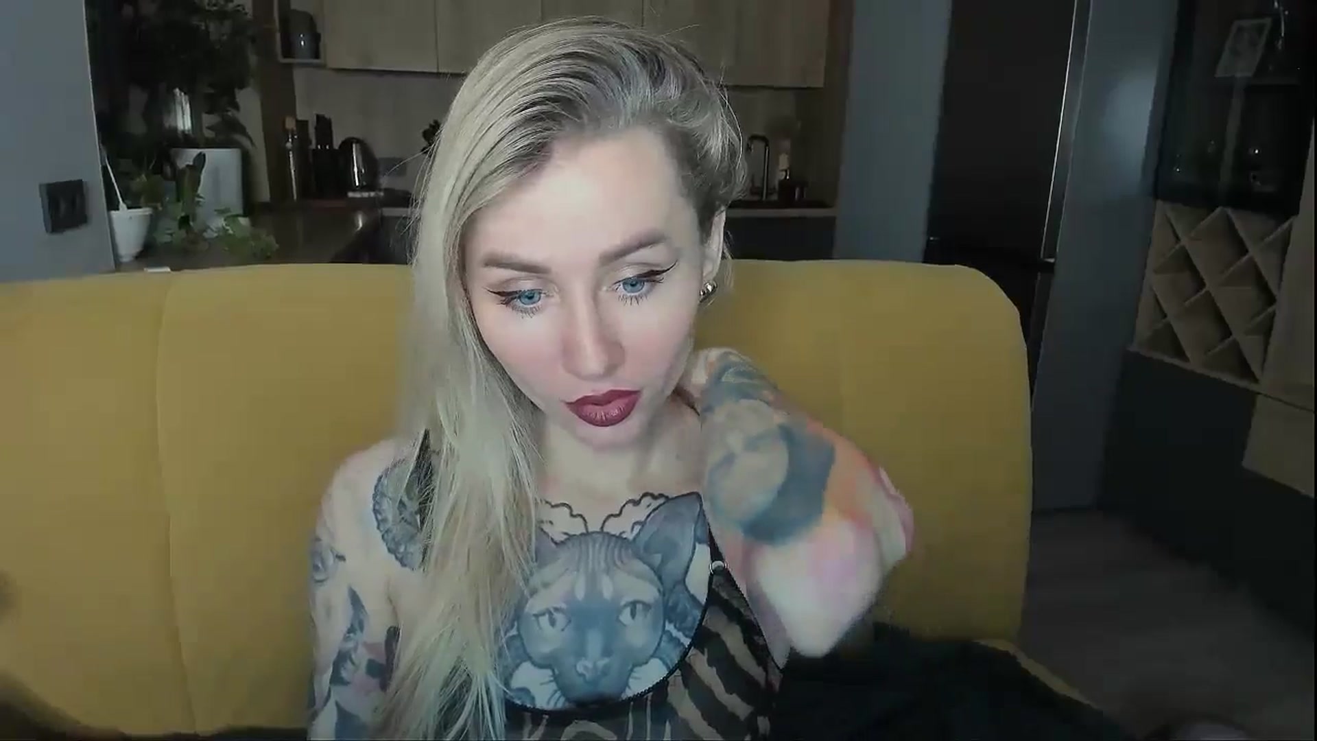 Gallery image thumbnail from Alexa_Smithhh's myfreecams stream on, 12/23/2024, 18:22 image 10 of 20
