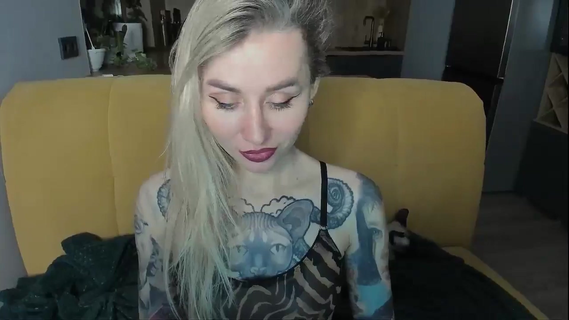 Gallery image thumbnail from Alexa_Smithhh's myfreecams stream on, 12/23/2024, 19:33 image 5 of 20