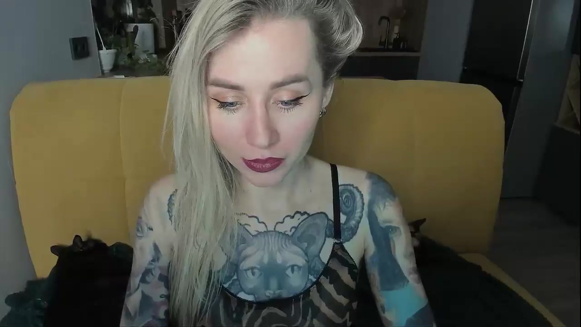 Gallery image thumbnail from Alexa_Smithhh's myfreecams stream on, 12/23/2024, 19:33 image 12 of 20