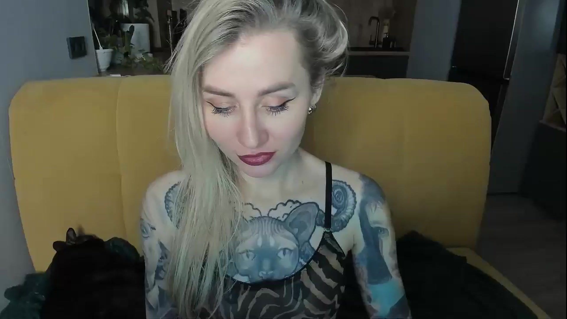 Gallery image thumbnail from Alexa_Smithhh's myfreecams stream on, 12/23/2024, 19:33 image 18 of 20