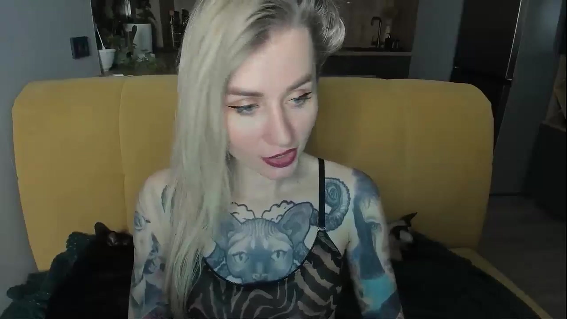 Gallery image thumbnail from Alexa_Smithhh's myfreecams stream on, 12/23/2024, 19:33 image 11 of 20