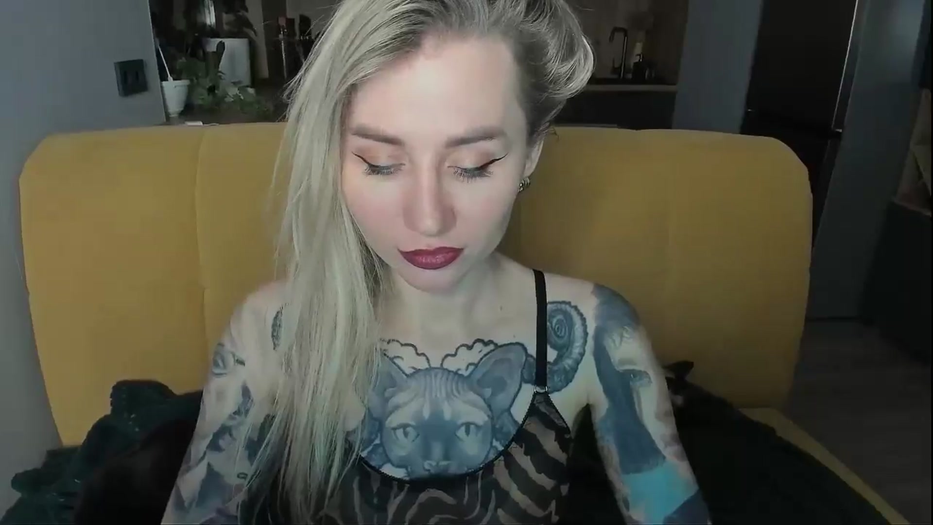 Gallery image thumbnail from Alexa_Smithhh's myfreecams stream on, 12/23/2024, 19:33 image 10 of 20