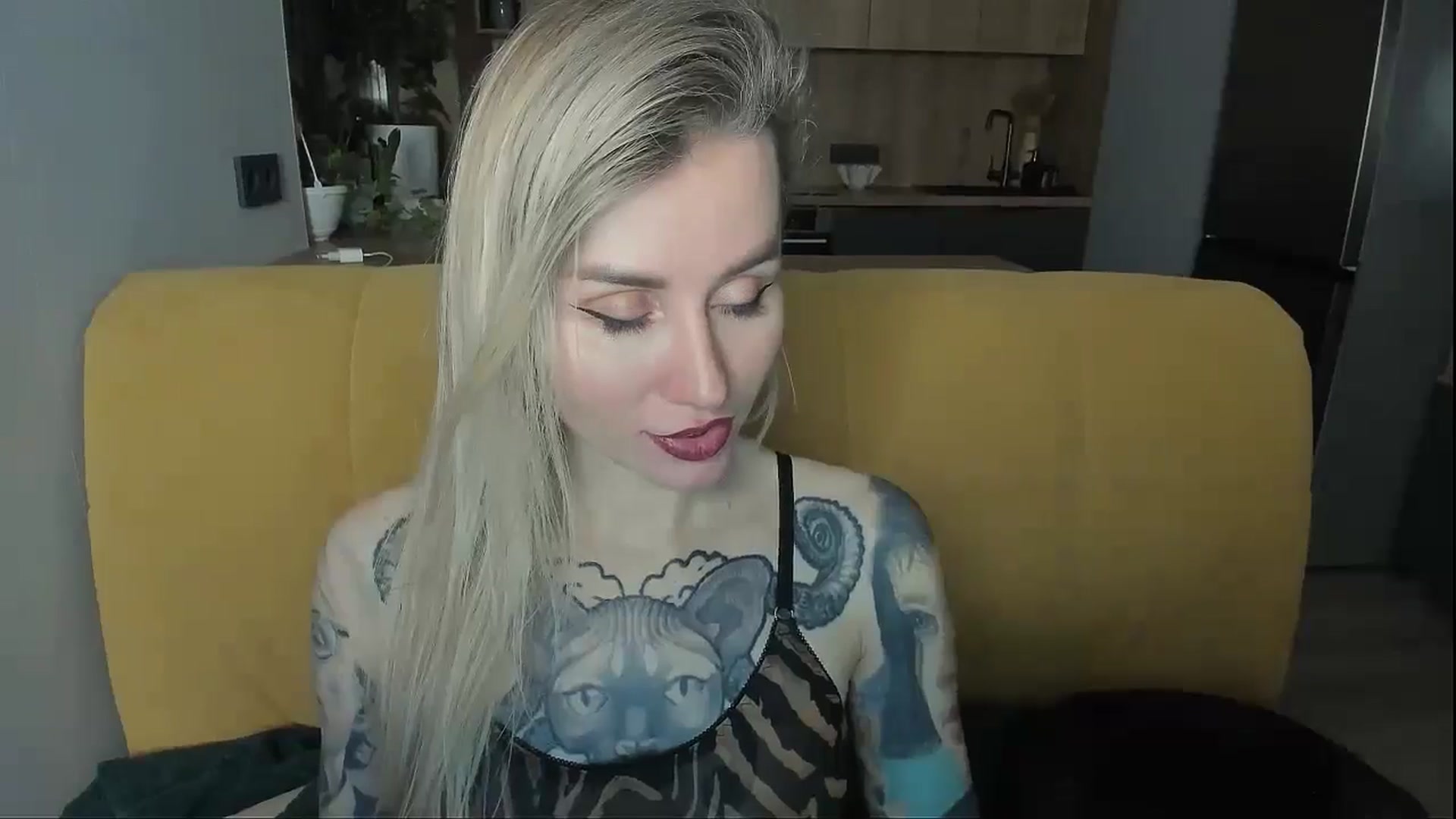 Gallery image thumbnail from Alexa_Smithhh's myfreecams stream on, 12/23/2024, 21:15 image 4 of 20