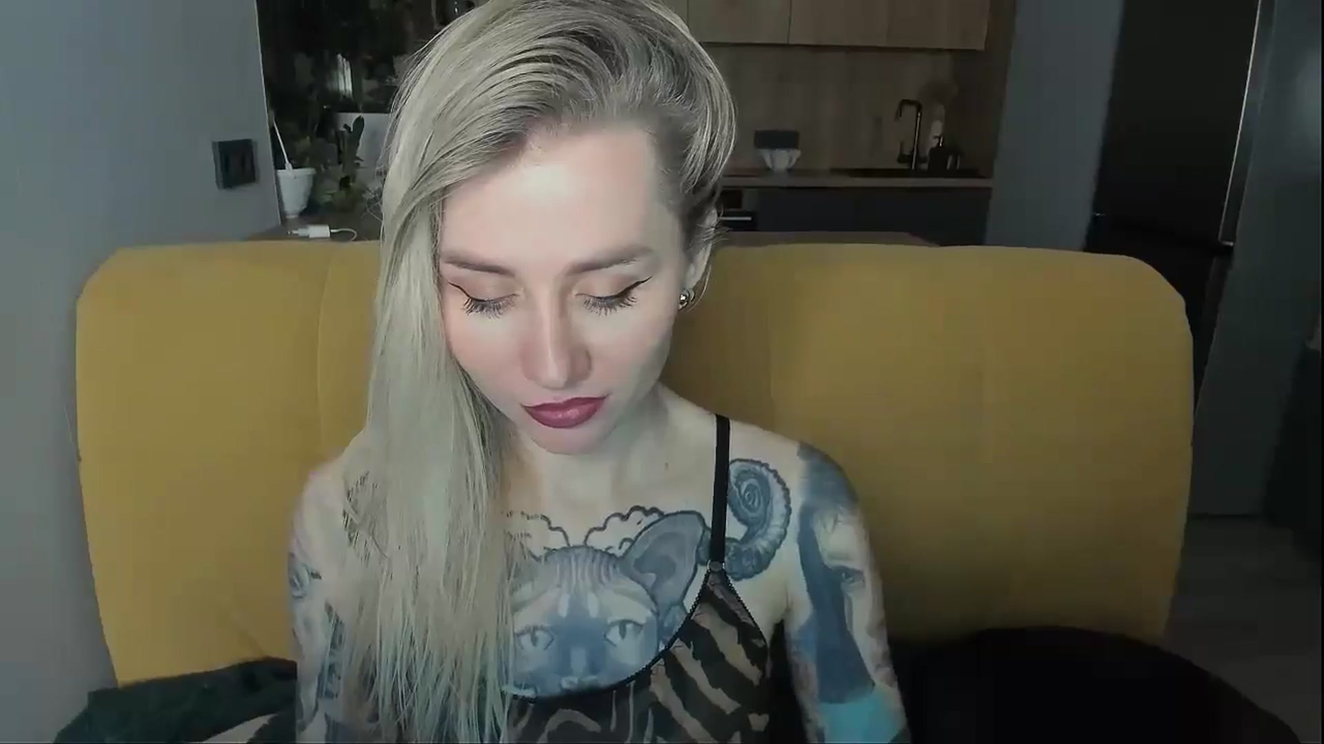 Gallery image thumbnail from Alexa_Smithhh's myfreecams stream on, 12/23/2024, 21:15 image 6 of 20