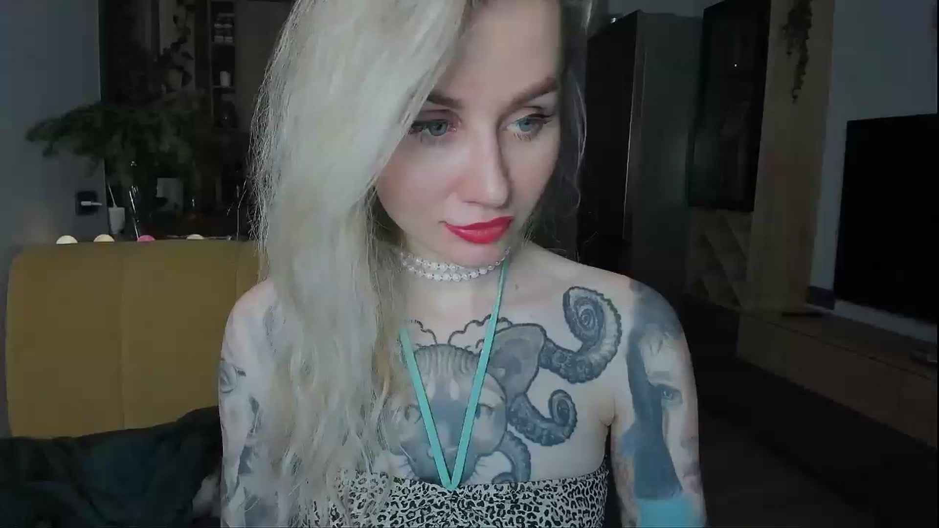 Gallery image thumbnail from Alexa_Smithhh's myfreecams stream on, 12/27/2024, 20:44 image 17 of 20