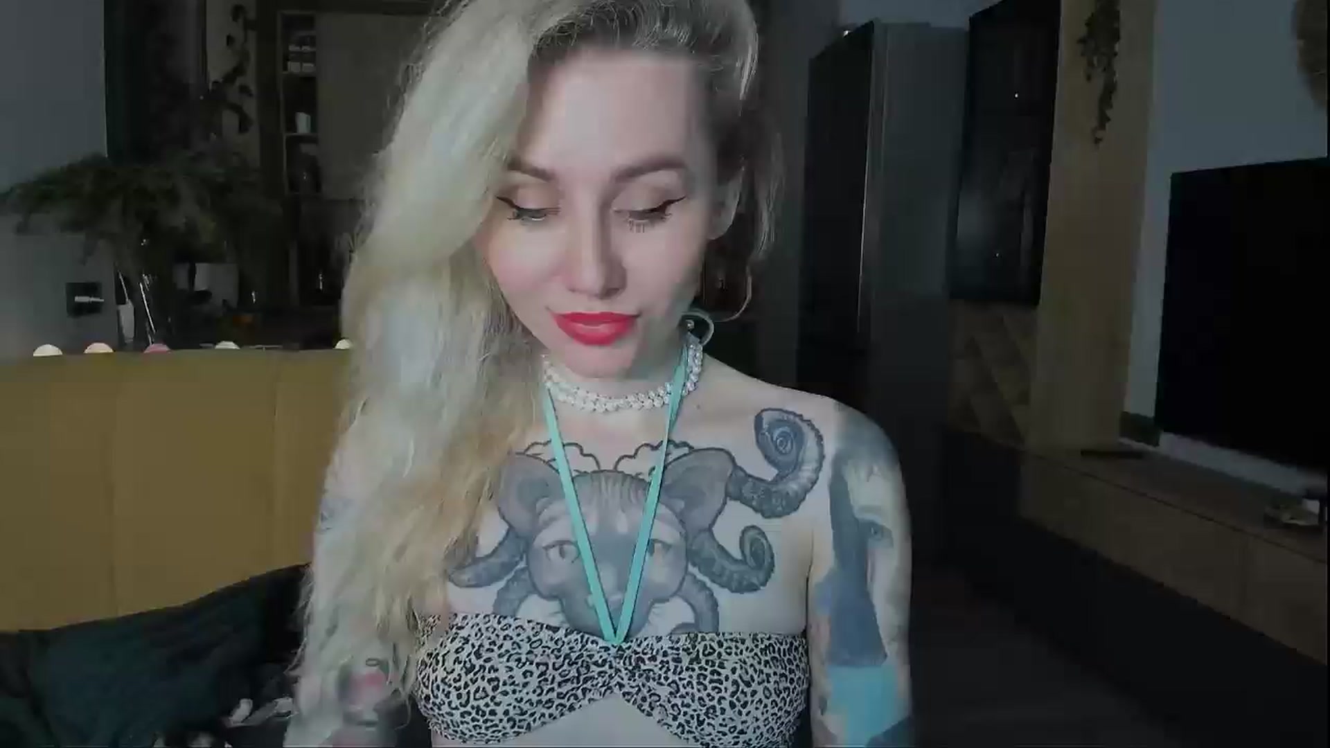 Gallery image thumbnail from Alexa_Smithhh's myfreecams stream on, 12/27/2024, 20:44 image 2 of 20