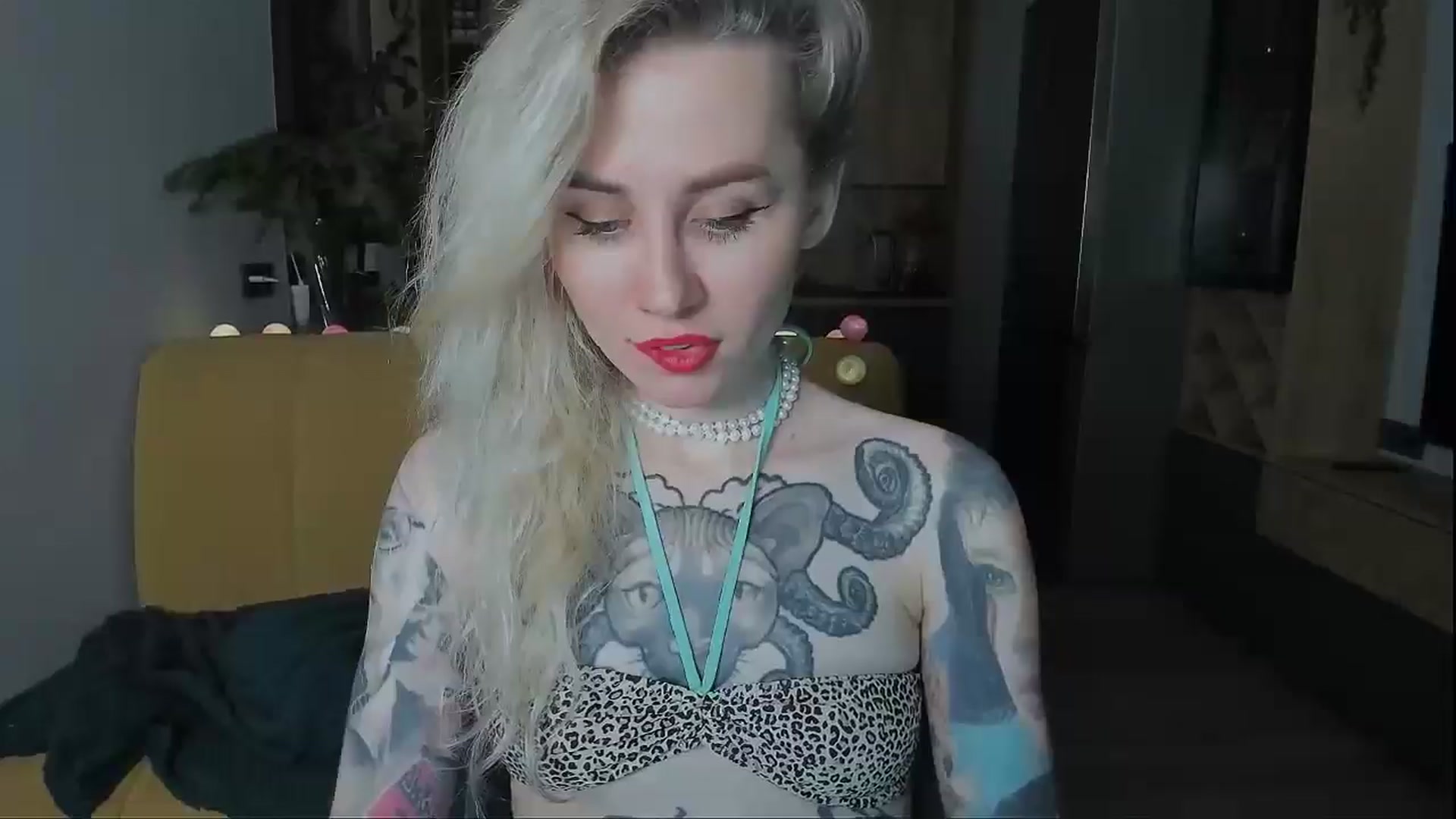 Gallery image thumbnail from Alexa_Smithhh's myfreecams stream on, 12/27/2024, 20:44 image 7 of 20