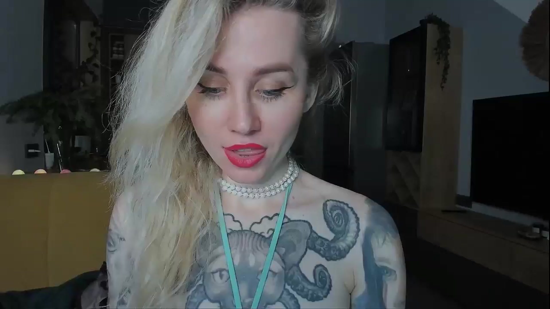 Gallery image thumbnail from Alexa_Smithhh's myfreecams stream on, 12/27/2024, 20:44 image 20 of 20