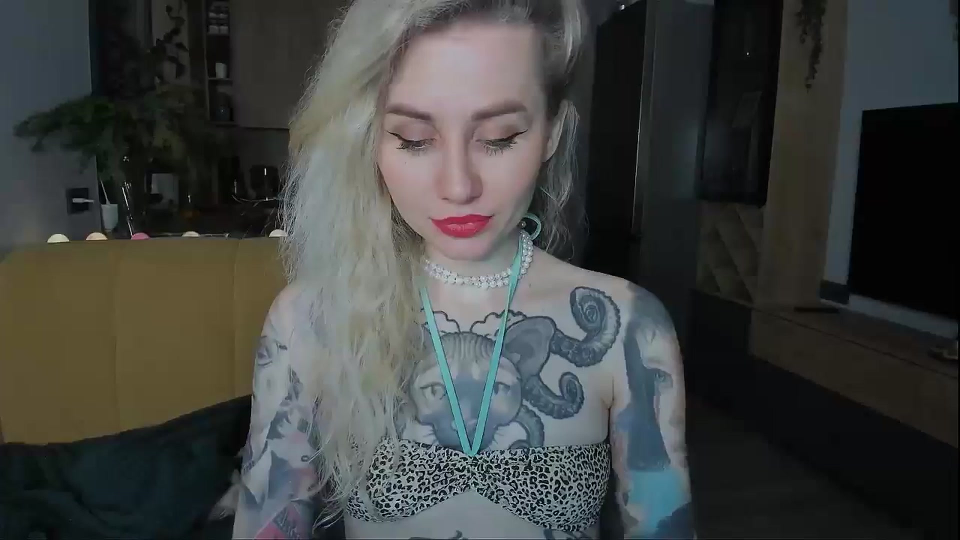 Gallery image thumbnail from Alexa_Smithhh's myfreecams stream on, 12/27/2024, 20:44 image 9 of 20