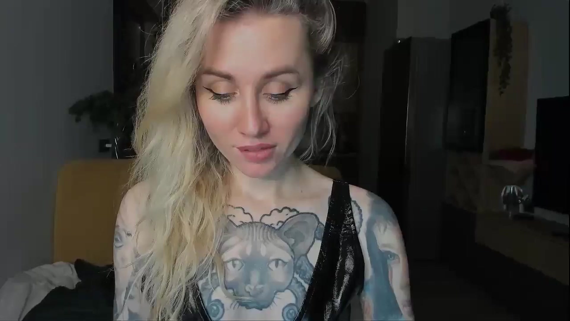 Gallery image thumbnail from Alexa_Smithhh's myfreecams stream on, 12/29/2024, 20:15 image 18 of 20