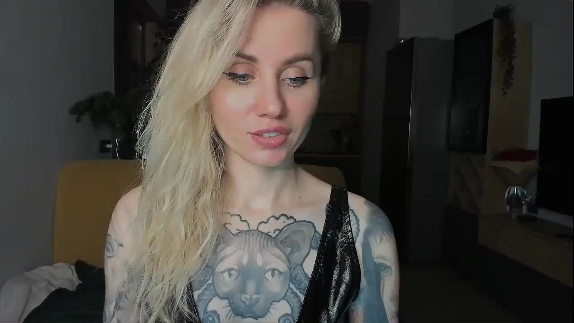 Gallery image thumbnail from Alexa_Smithhh's myfreecams stream on, 12/29/2024, 20:15 image 19 of 20