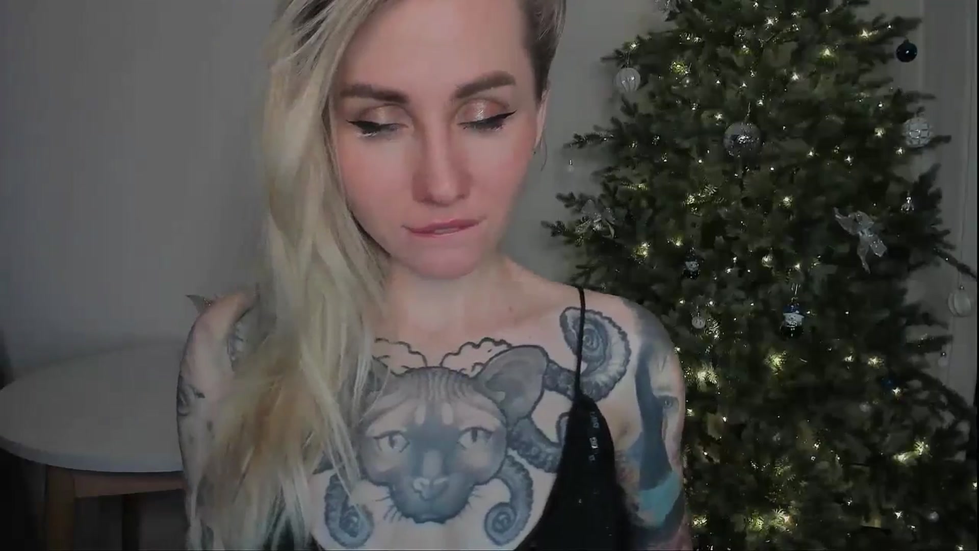 Gallery image thumbnail from Alexa_Smithhh's myfreecams stream on, 01/04/2025, 19:32 image 9 of 20