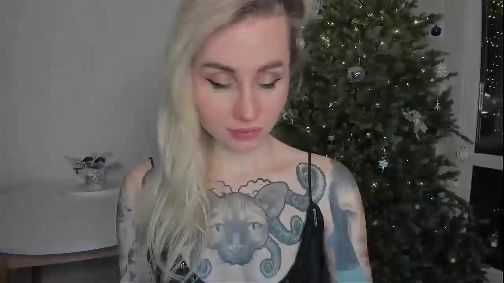 Gallery image thumbnail from Alexa_Smithhh's myfreecams stream on, 01/04/2025, 20:33 image 12 of 20
