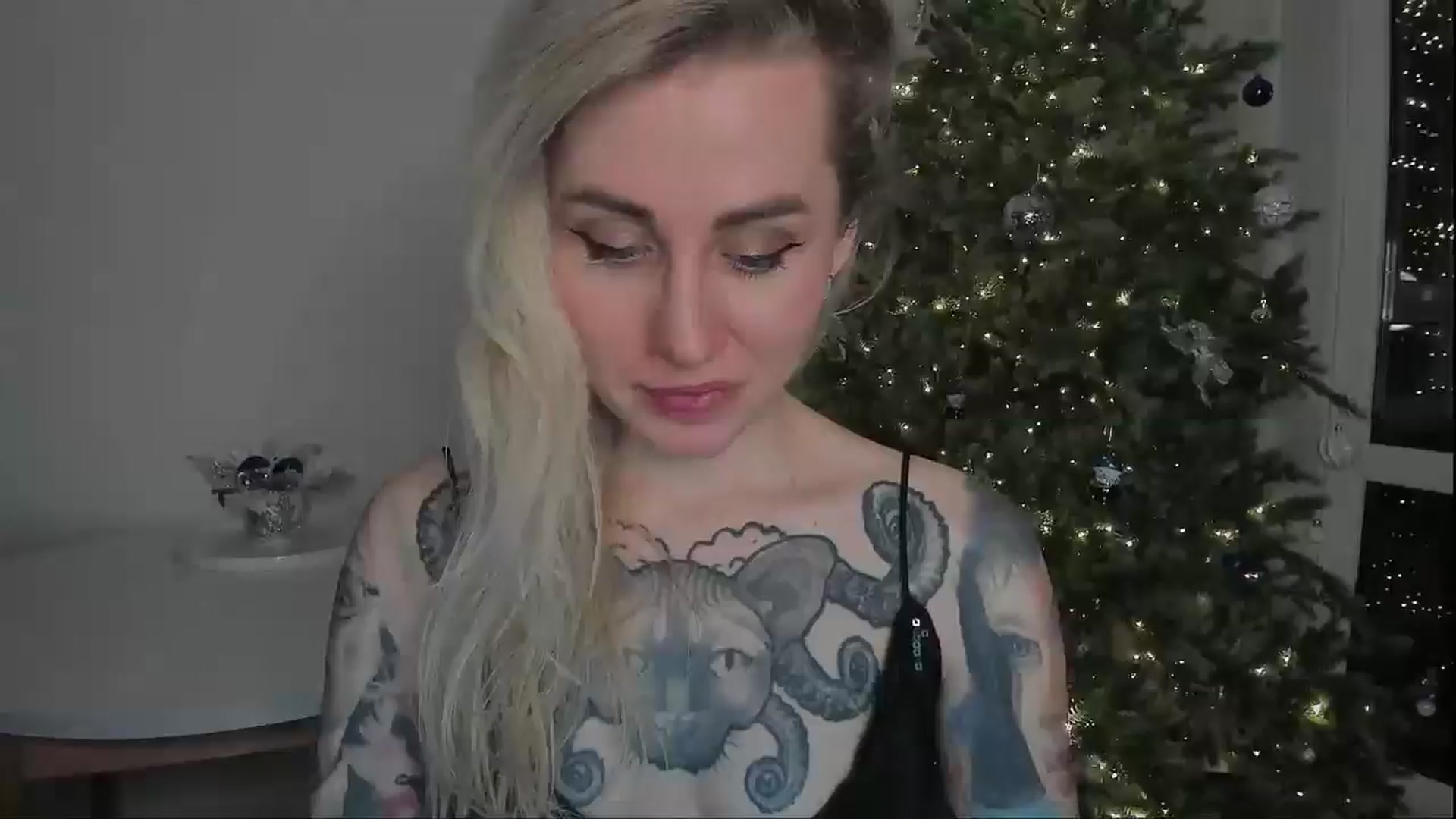 Gallery image thumbnail from Alexa_Smithhh's myfreecams stream on, 01/04/2025, 20:33 image 18 of 20