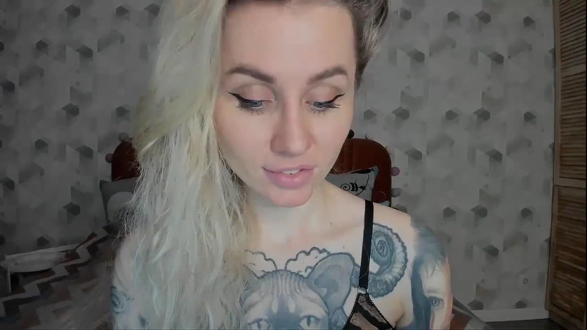 Gallery image thumbnail from Alexa_Smithhh's myfreecams stream on, 01/13/2025, 20:39 image 18 of 20