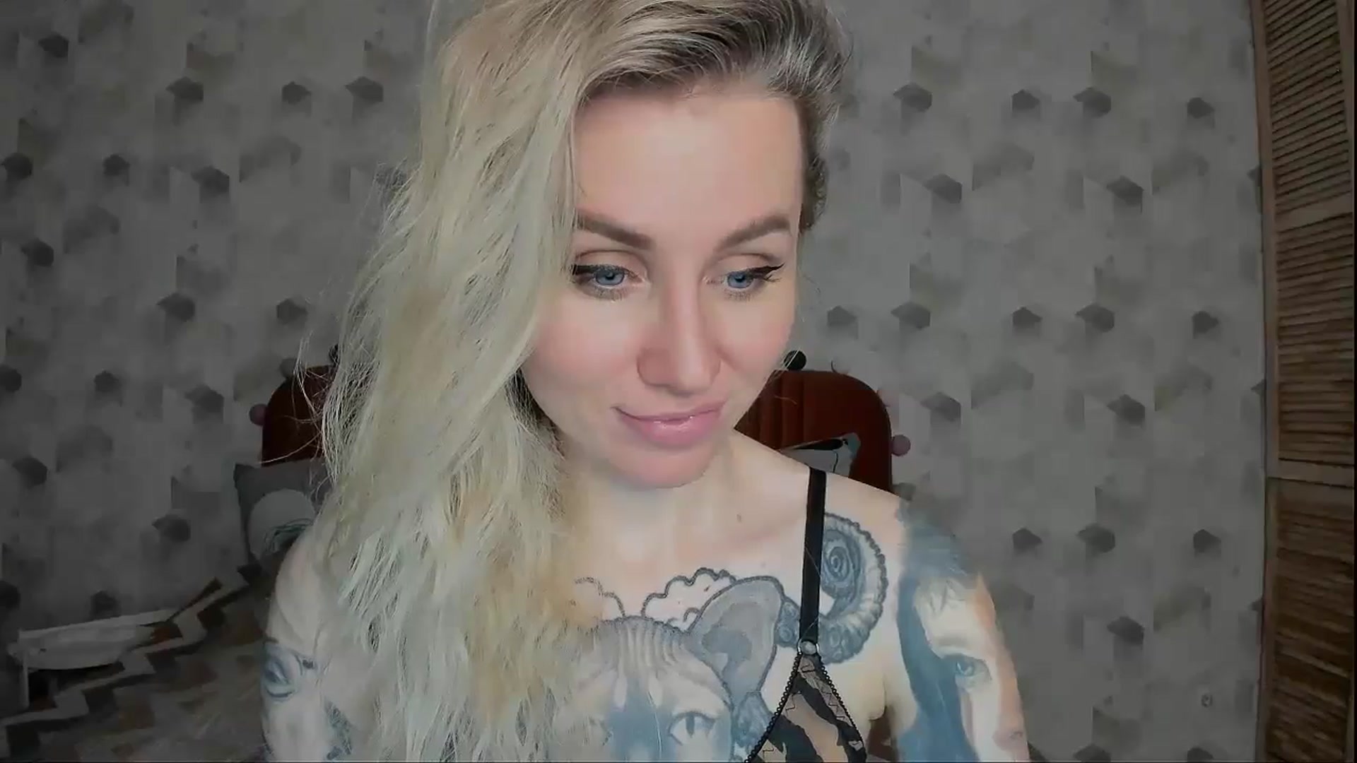 Gallery image thumbnail from Alexa_Smithhh's myfreecams stream on, 01/13/2025, 20:39 image 3 of 20