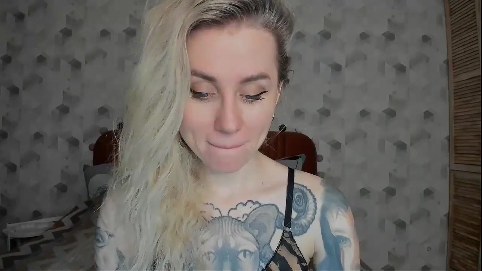 Gallery image thumbnail from Alexa_Smithhh's myfreecams stream on, 01/13/2025, 20:39 image 4 of 20