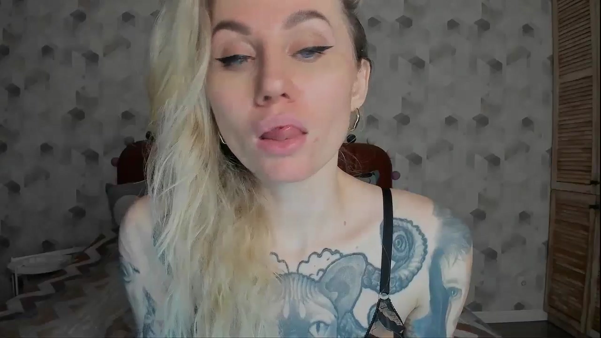Gallery image thumbnail from Alexa_Smithhh's myfreecams stream on, 01/13/2025, 20:39 image 11 of 20